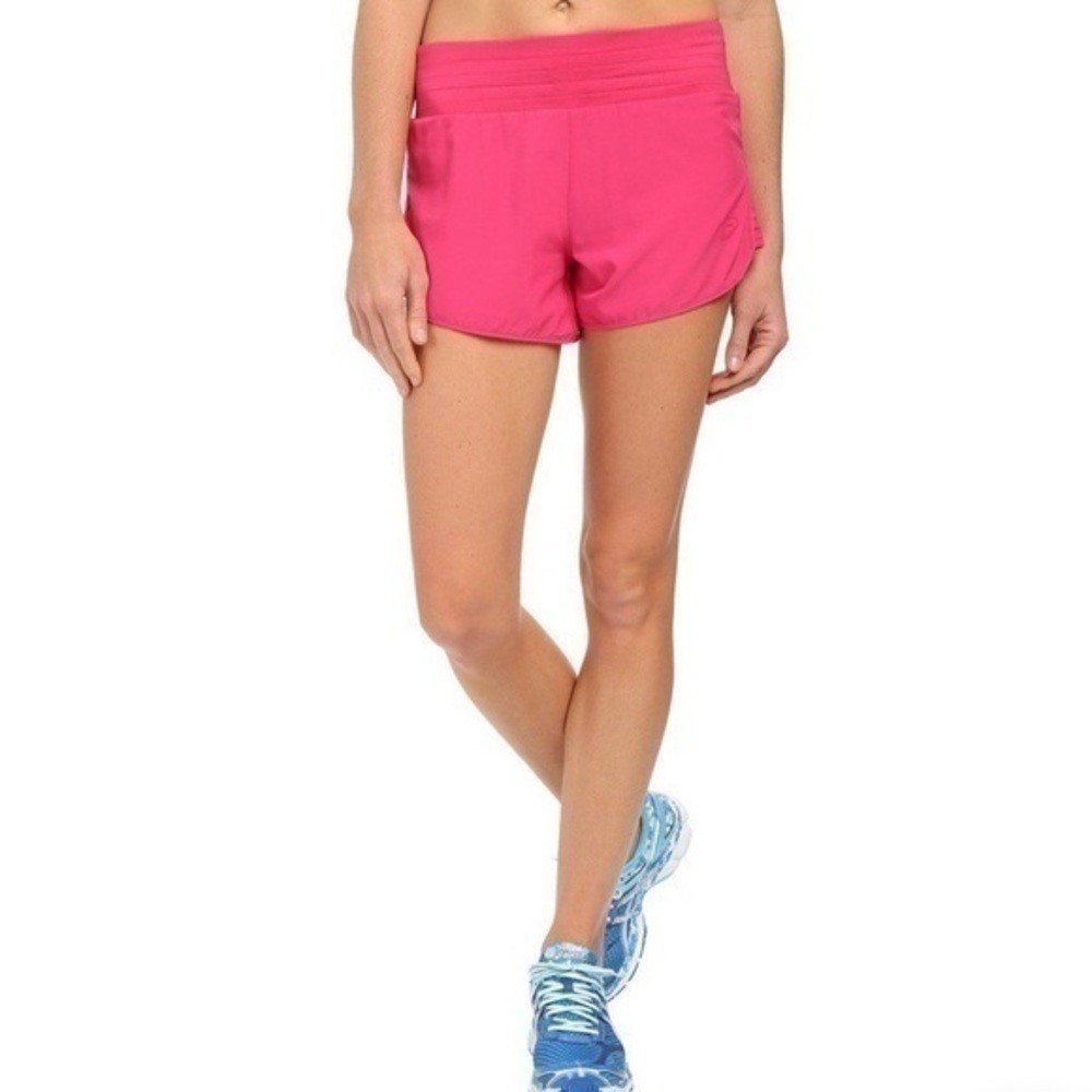 NWT  ASICS women’s studio Cleo shorts size L